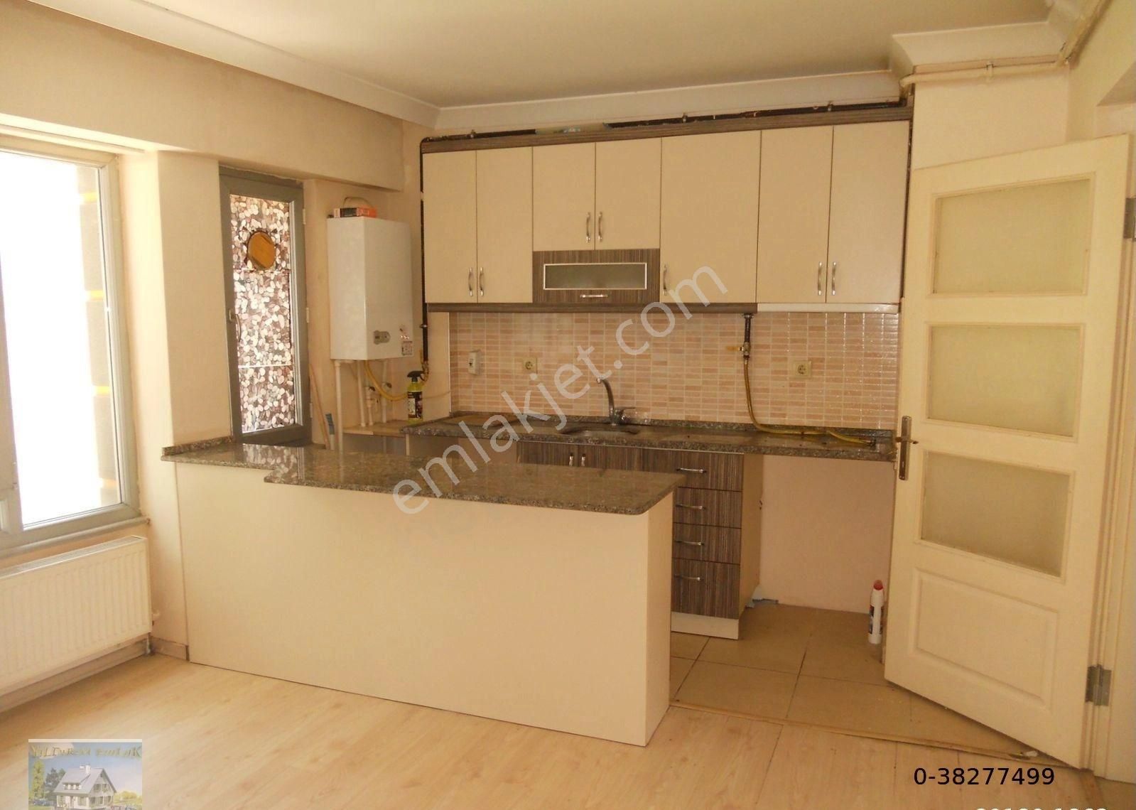 Yıldırım Emlaktan Pazartesi Pazarında 2+0 Arakat Daire Kiralıktır.
