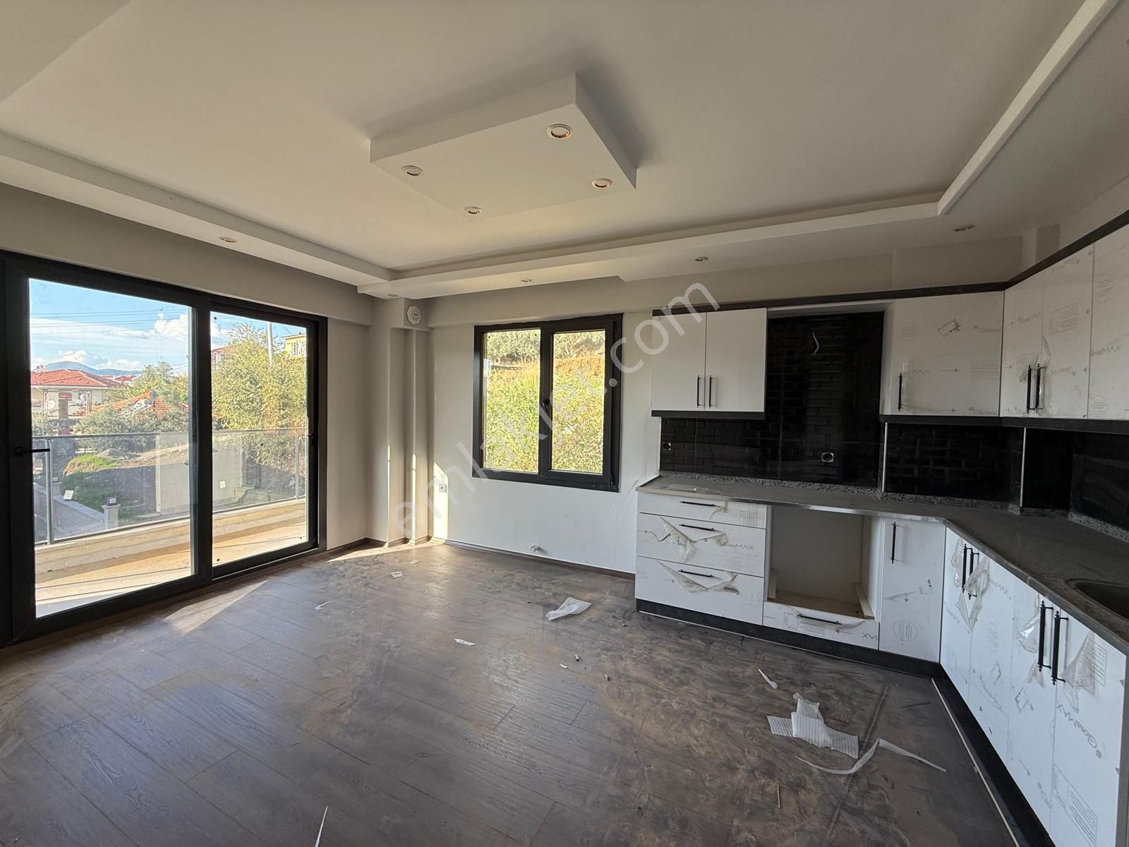 Stop’tan Ortaca Çaylı’da *havuzlu Sitede* 1+1 Satılık Daire