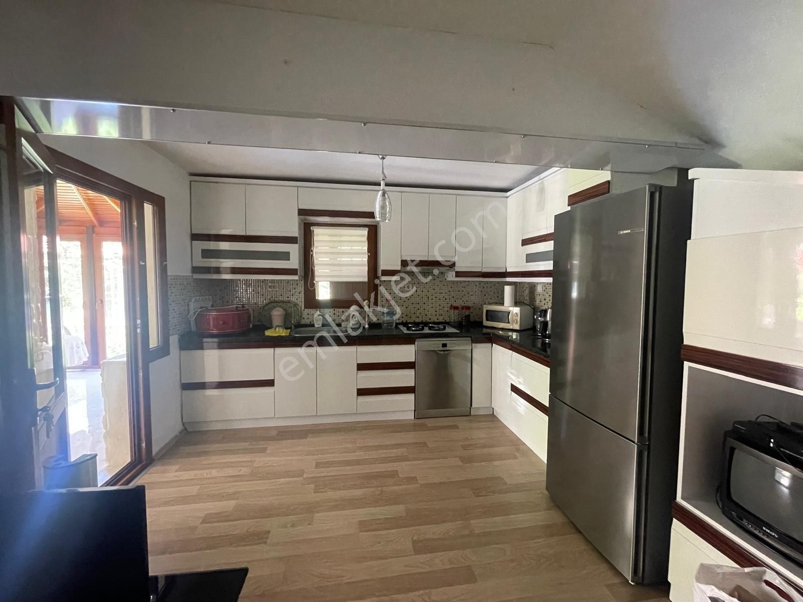 Davutlar Zeybek Sitesinde Kiralık Bahçeli Trıblex - Görsel 5