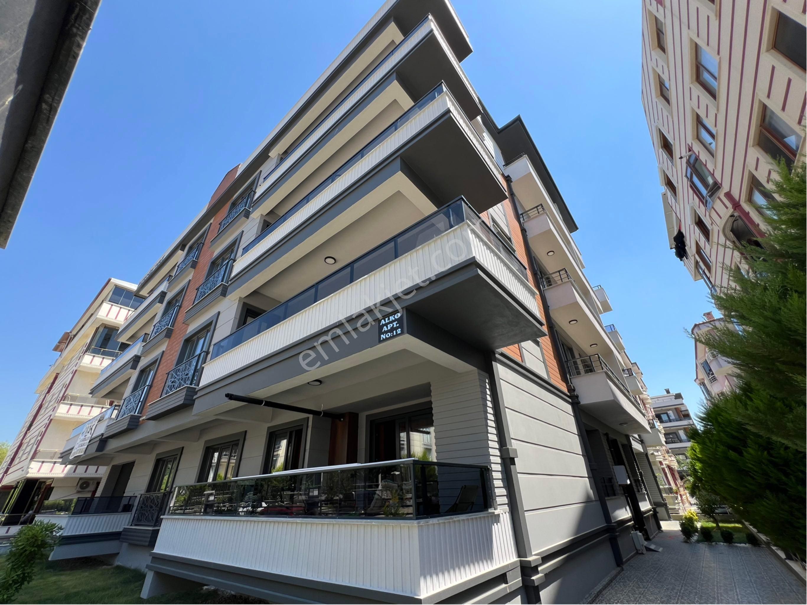 Akçay Oya Gayrimenkul'den Altınkumda Eşsiz Proje 3+1 Ayrı Mutfak Daire