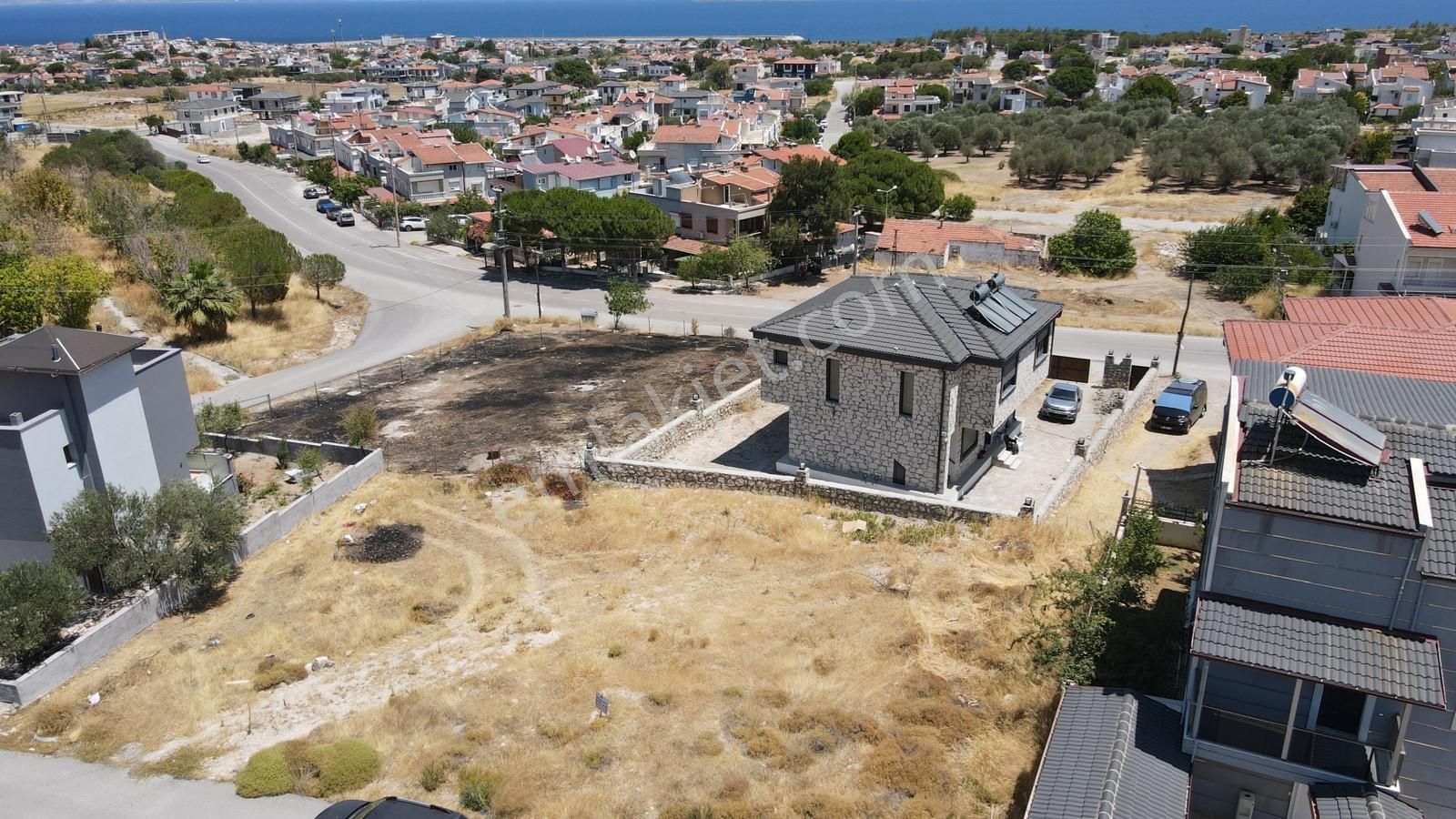 Bulut Emlaktan Merkezde Deniz Manzaralı İmarlı Arsa