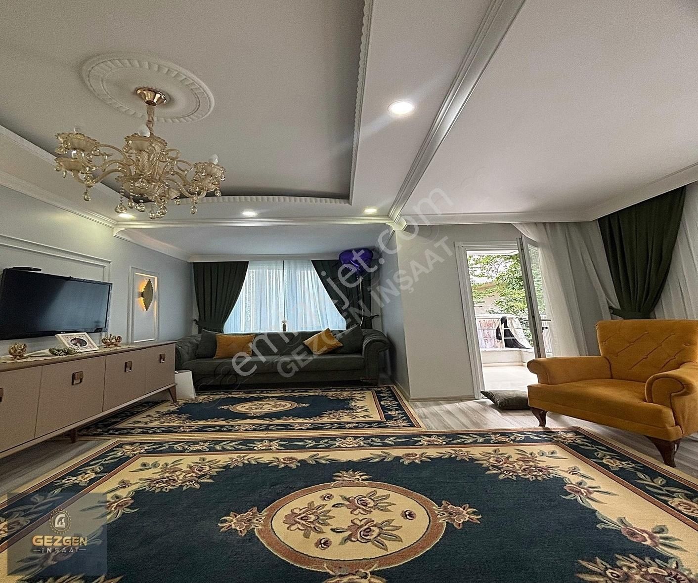 Beylikdüzü Yakuplu Mahallesinde Çift Balkonlu 2+1 Satılık Daire