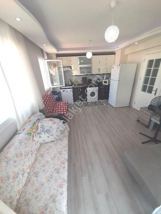 Bayraklı Merkezda Satlık Ev