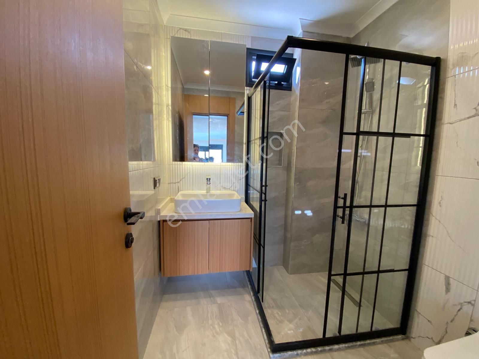 Körfezin Oksijen Cenneti Gürede 4+1 Yüzme Havuzlu Muhteşem Villa - Görsel 9