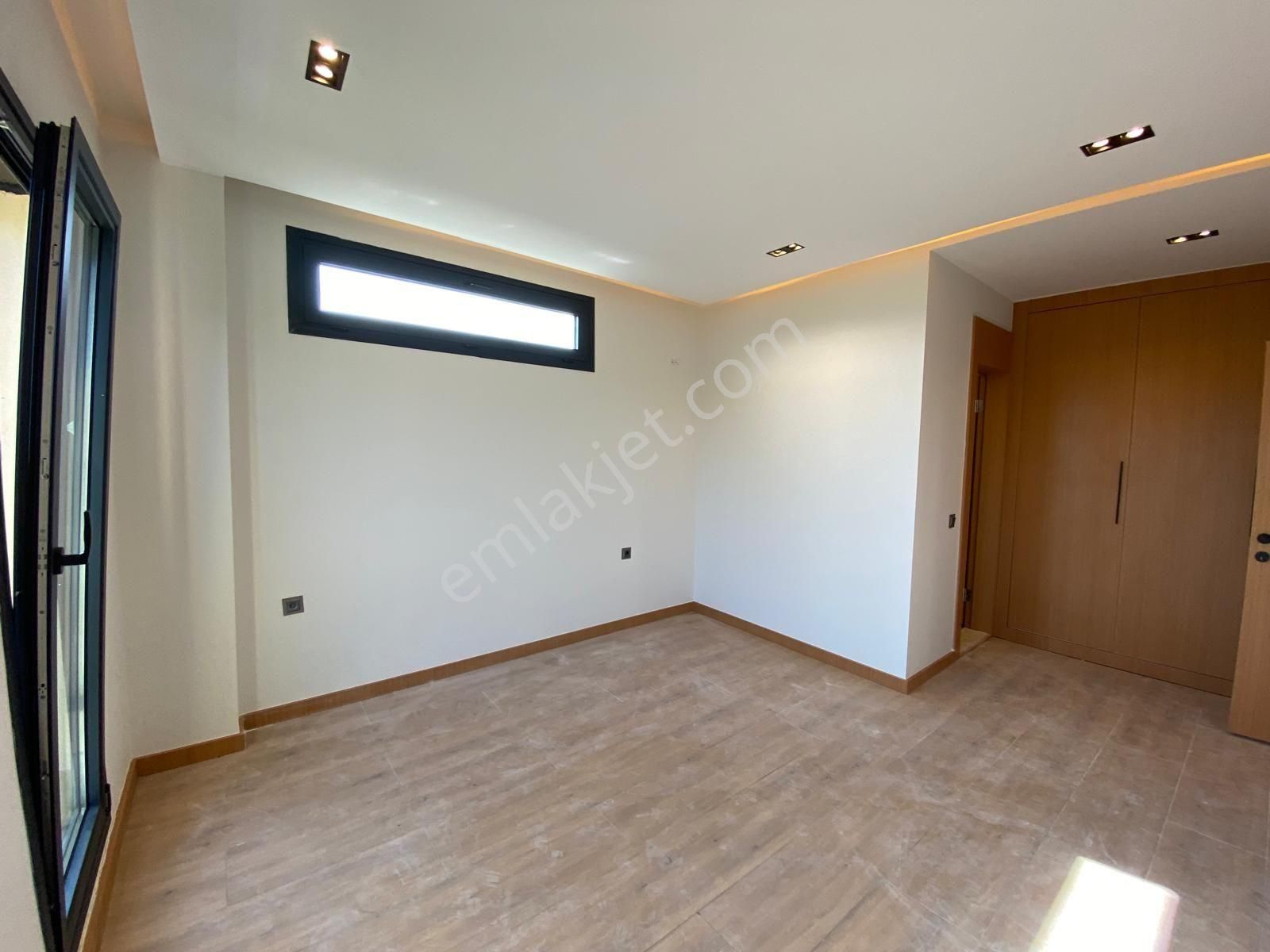 Körfezin Oksijen Cenneti Gürede 4+1 Yüzme Havuzlu Muhteşem Villa - Görsel 13