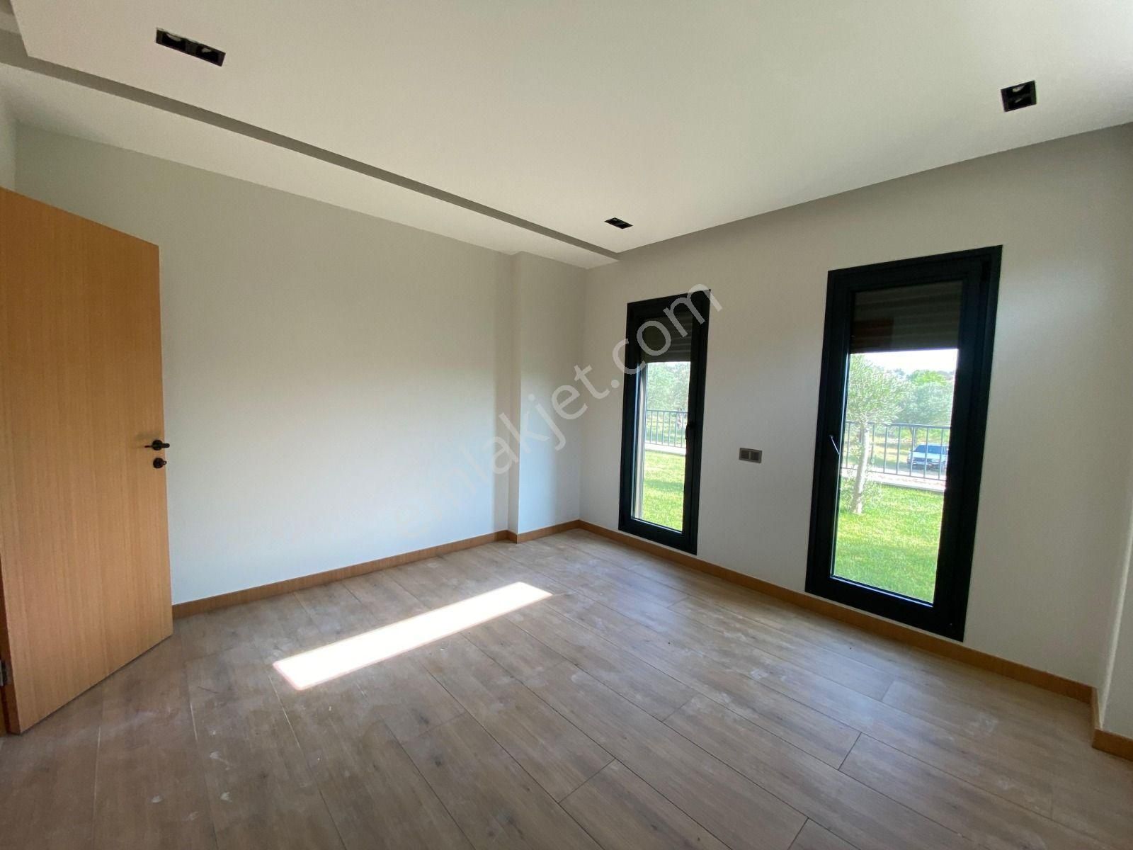 Körfezin Oksijen Cenneti Gürede 4+1 Yüzme Havuzlu Muhteşem Villa - Görsel 21