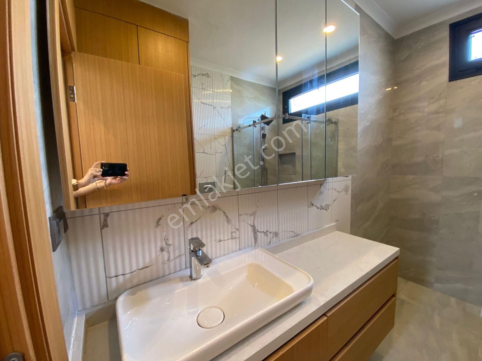 Körfezin Oksijen Cenneti Gürede 4+1 Yüzme Havuzlu Muhteşem Villa - Görsel 26