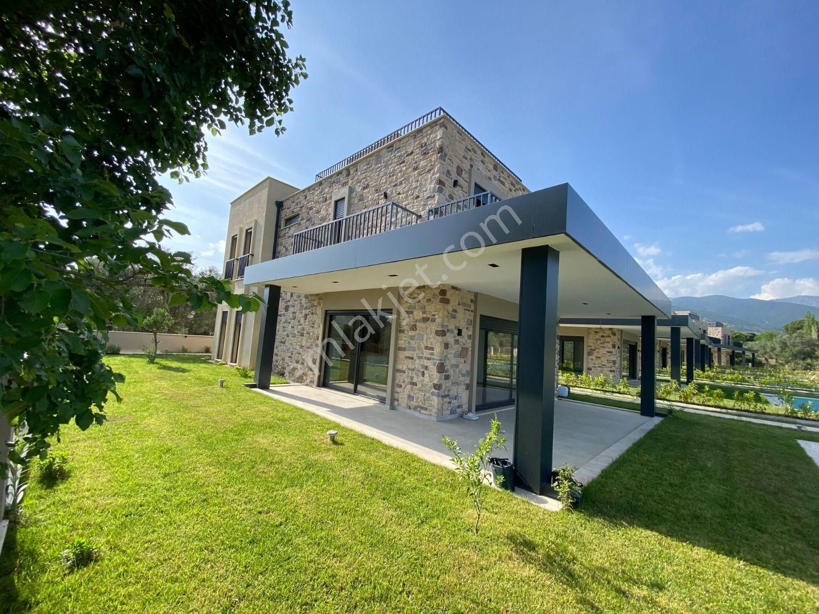 Körfezin Oksijen Cenneti Gürede 4+1 Yüzme Havuzlu Muhteşem Villa - Görsel 34