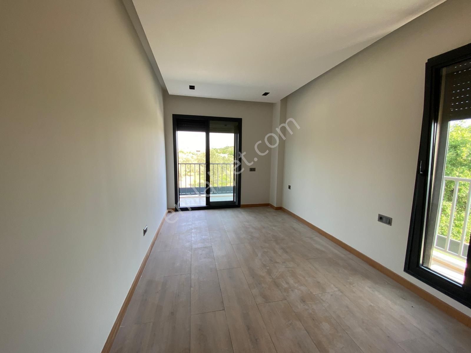 Körfezin Oksijen Cenneti Gürede 4+1 Yüzme Havuzlu Muhteşem Villa - Görsel 18