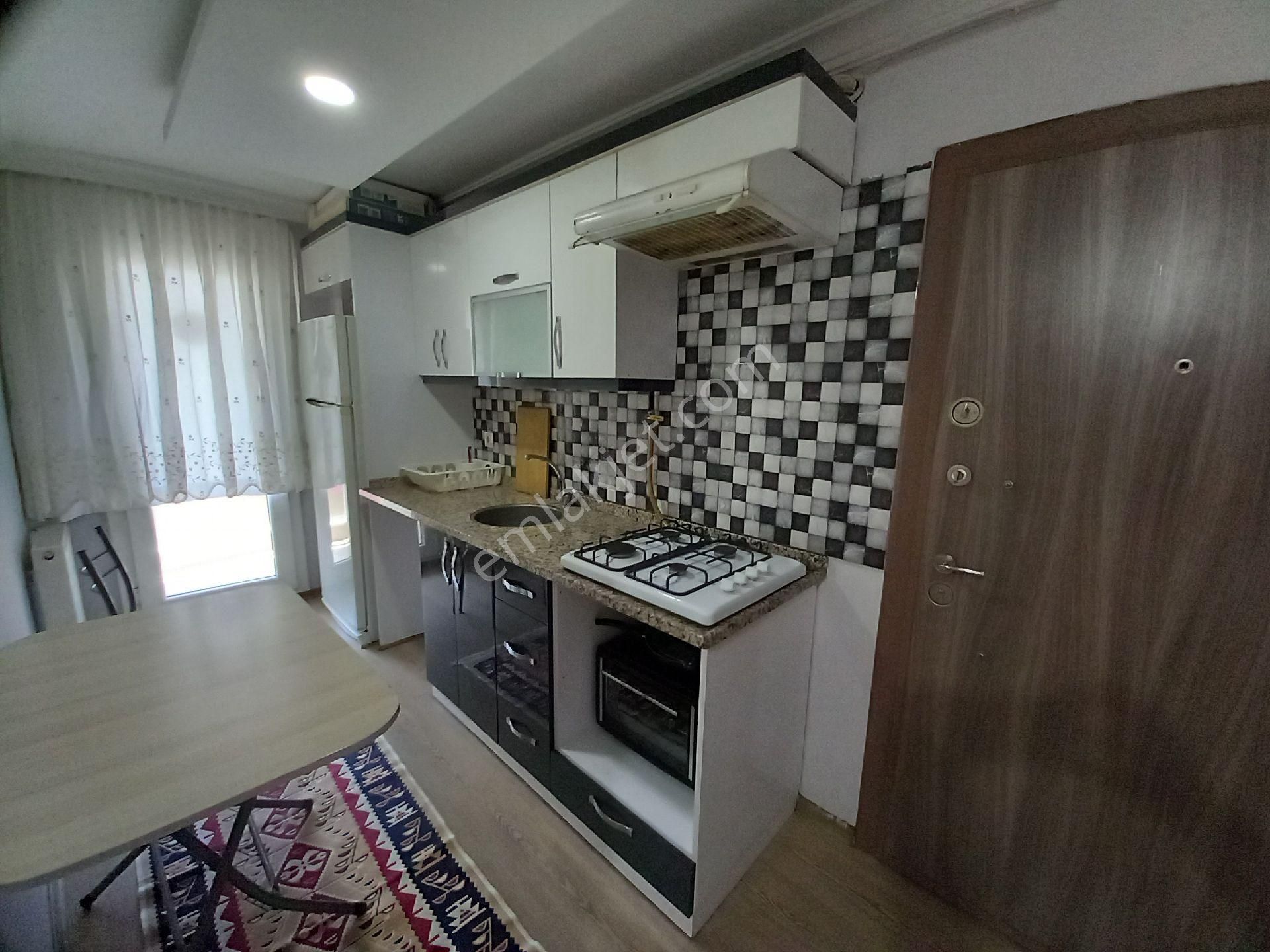 Tinaztepe Kampüs Ve Hoca Ahmet Yesevi Yurdu Arasında 2+0 Eşyalı & Doğalgazlı Daire