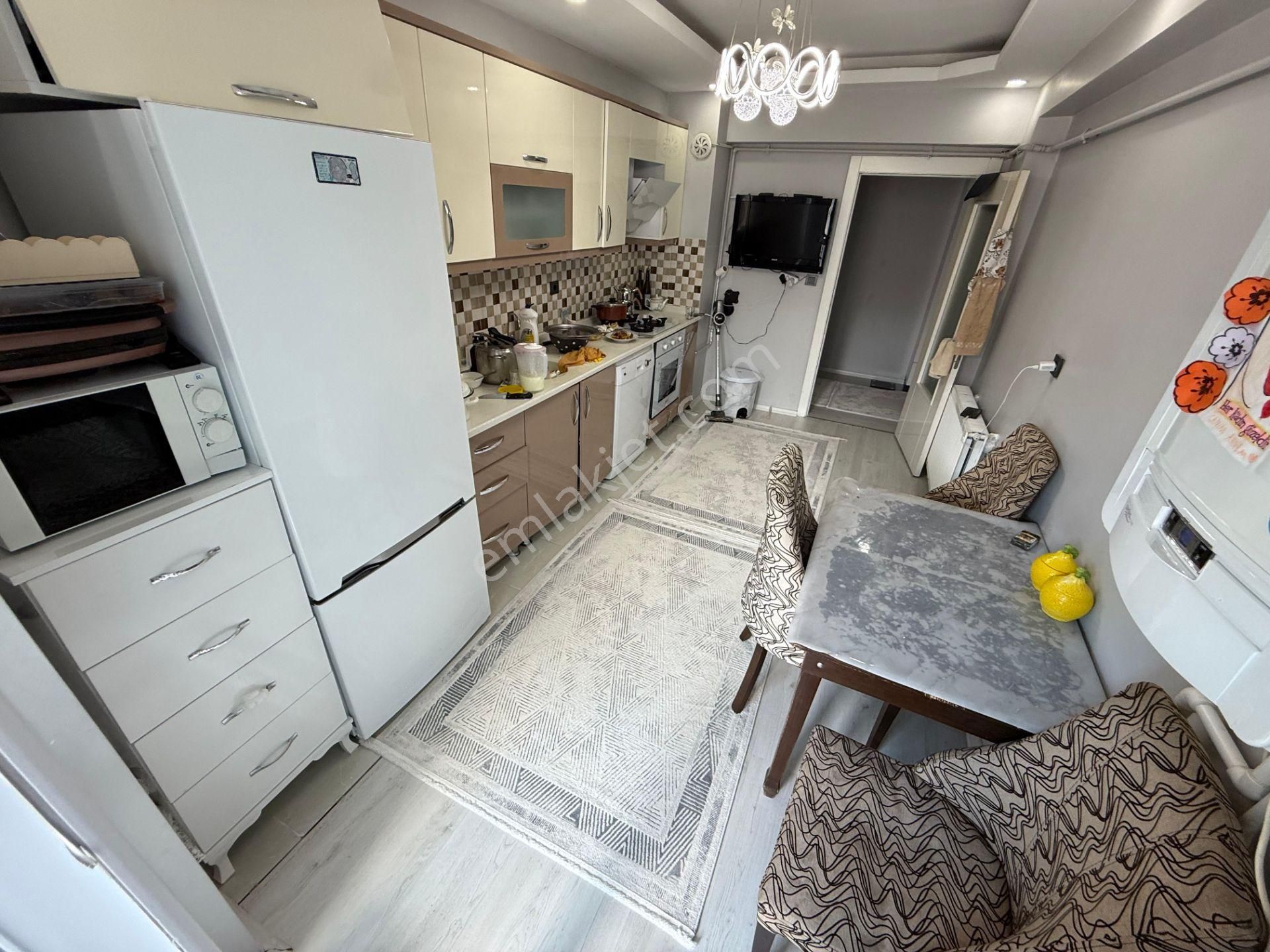 Keçiörende 3+1full Yapılı Öncepheli İskanlı Geniş Daire Acil Satılık - Görsel 10