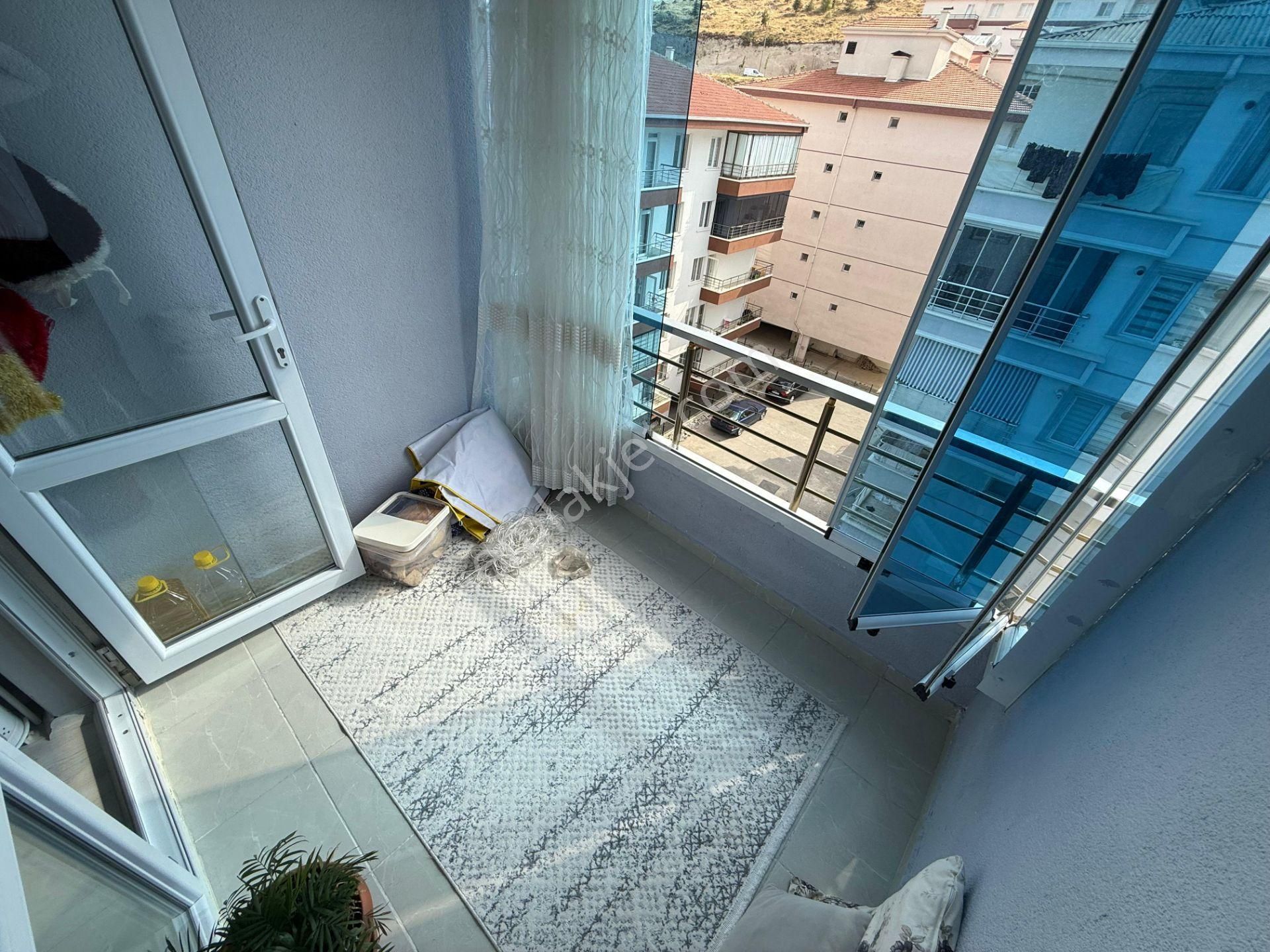 Keçiörende 3+1full Yapılı Öncepheli İskanlı Geniş Daire Acil Satılık - Görsel 15