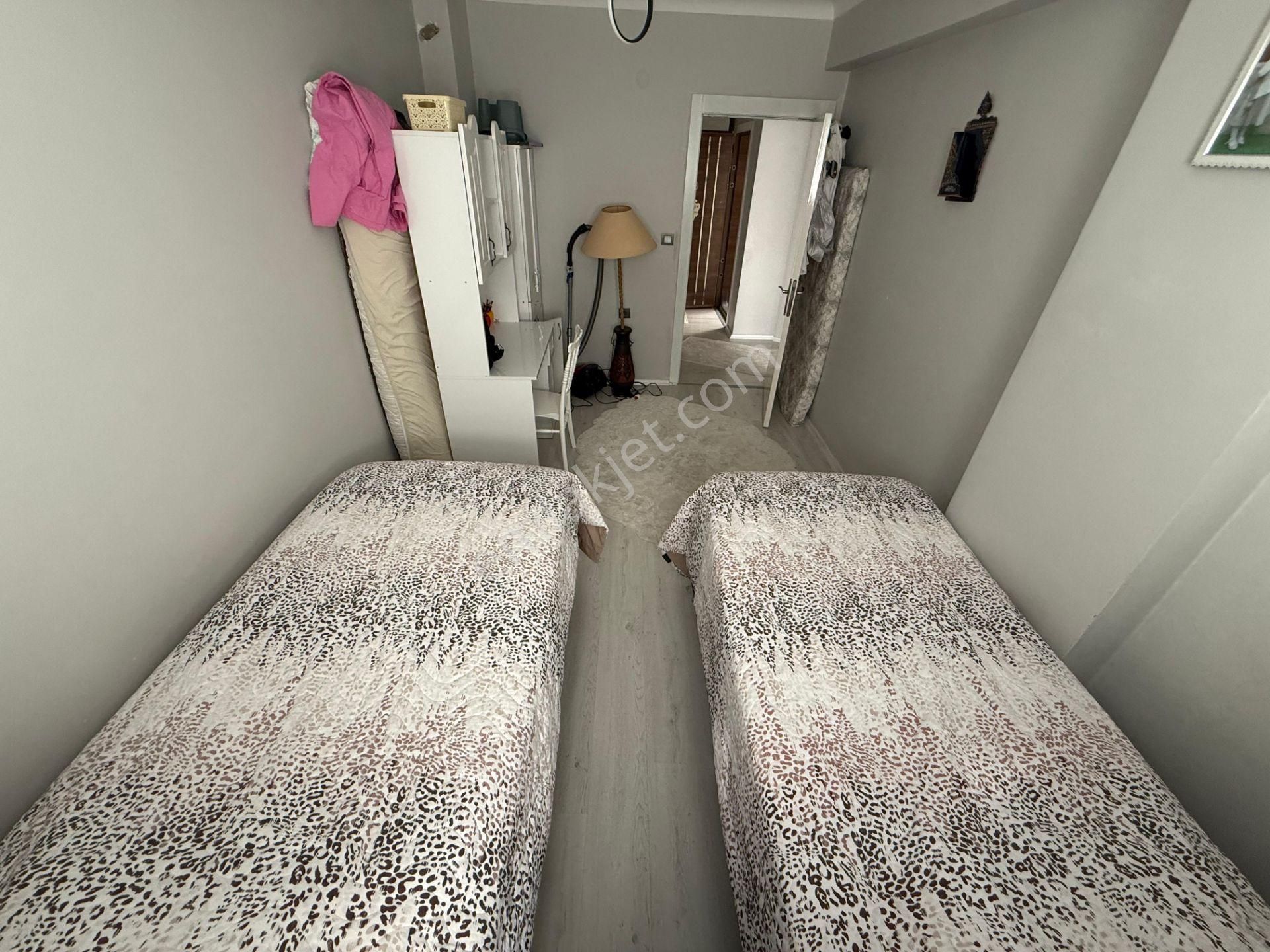 Keçiörende 3+1full Yapılı Öncepheli İskanlı Geniş Daire Acil Satılık - Görsel 21