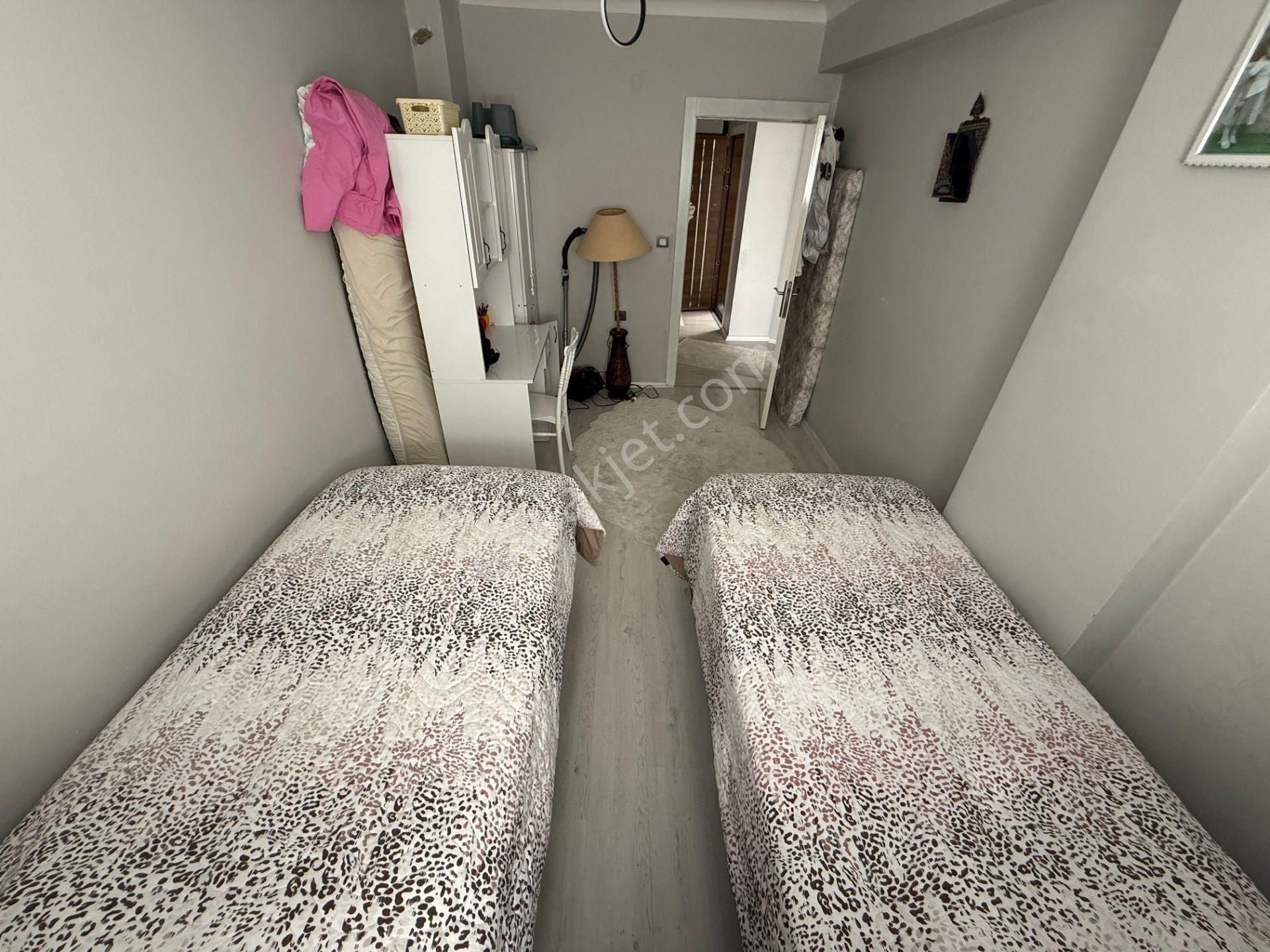 Keçiörende 3+1full Yapılı Öncepheli İskanlı Geniş Daire Acil Satılık - Görsel 23