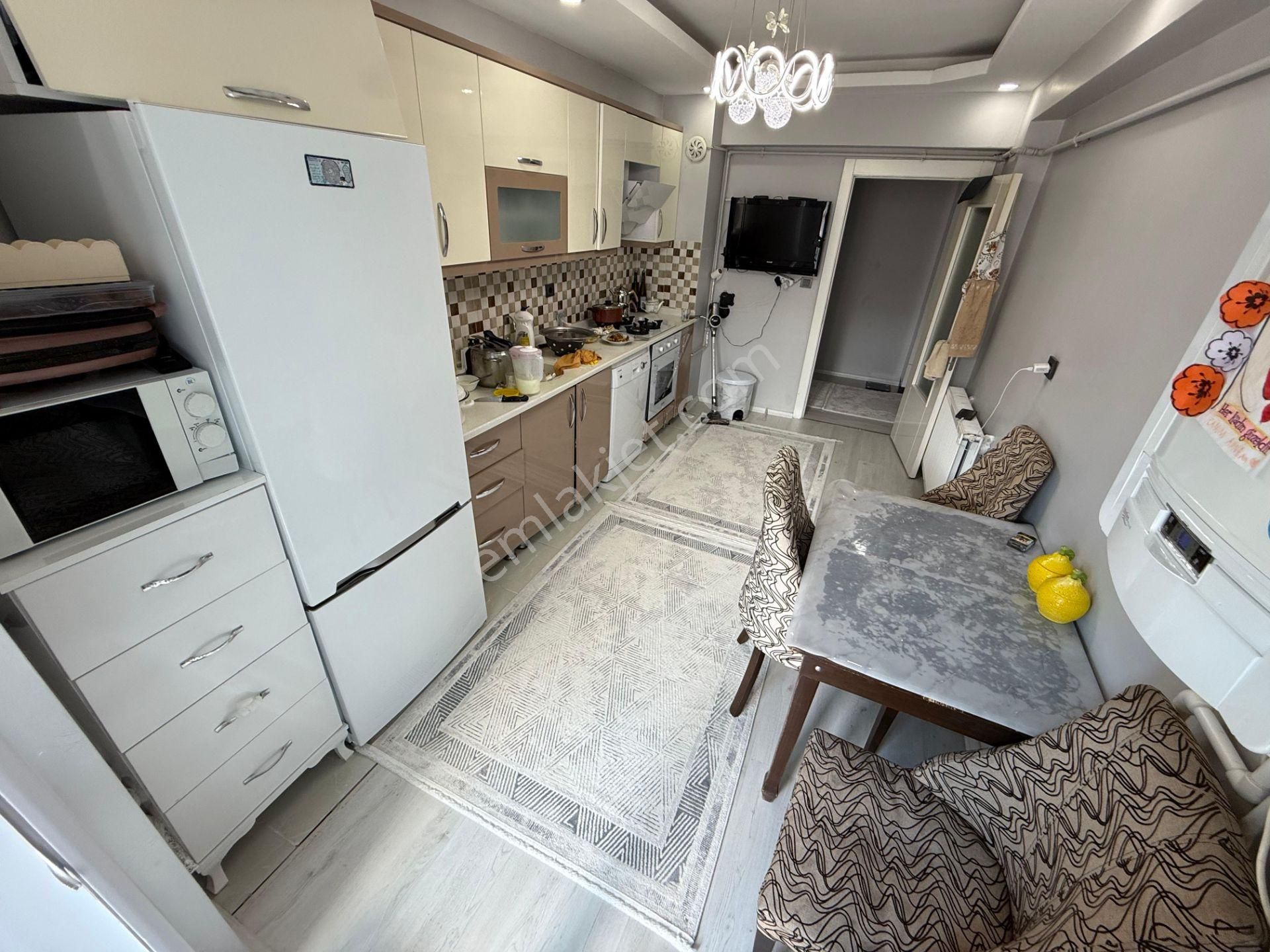 Keçiörende 3+1full Yapılı Öncepheli İskanlı Geniş Daire Acil Satılık - Görsel 8