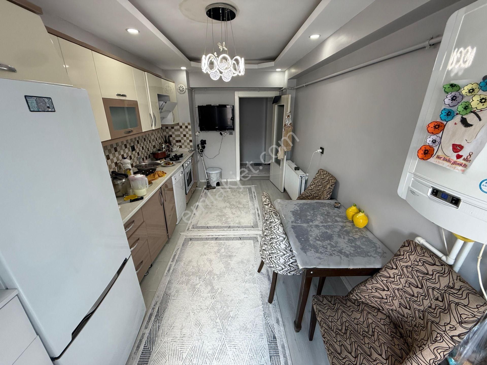 Keçiörende 3+1full Yapılı Öncepheli İskanlı Geniş Daire Acil Satılık - Görsel 12