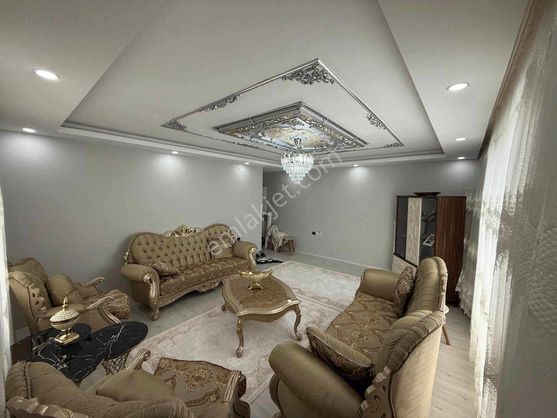 Keçiörende 3+1full Yapılı Öncepheli İskanlı Geniş Daire Acil Satılık - Görsel 3