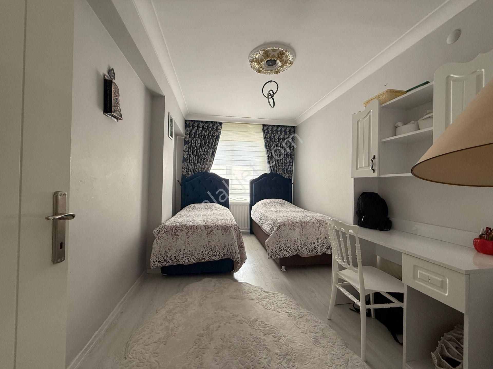 Keçiörende 3+1full Yapılı Öncepheli İskanlı Geniş Daire Acil Satılık - Görsel 27