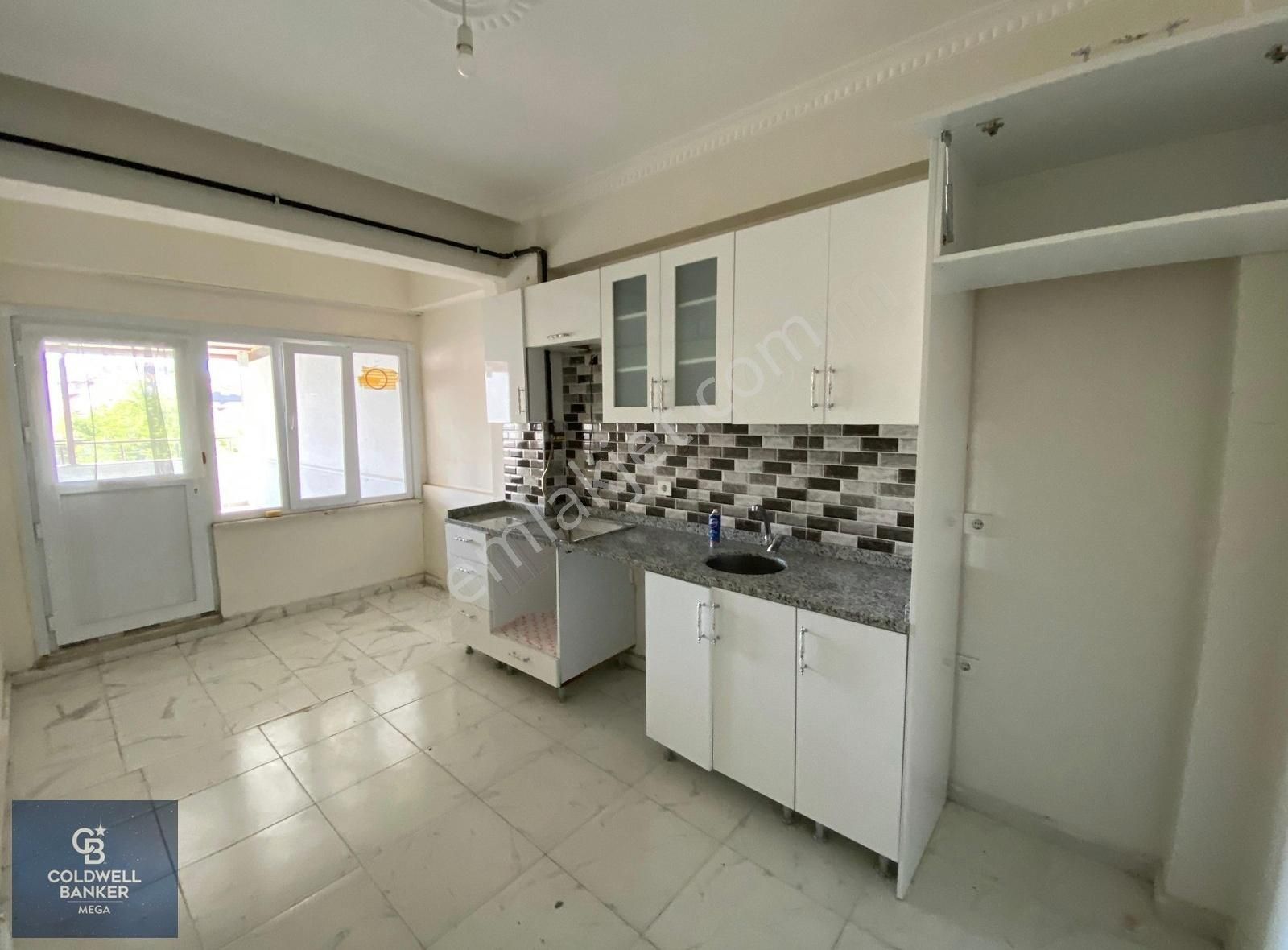 Anadolu Mahallesi'nde Geniş Teraslı Kiralık Daire !