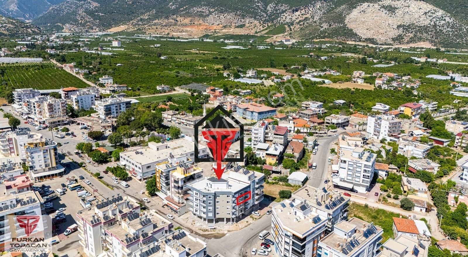Furkan Topacan Gayrimenkul'den Turunçova Merkezde 2+1 Daire