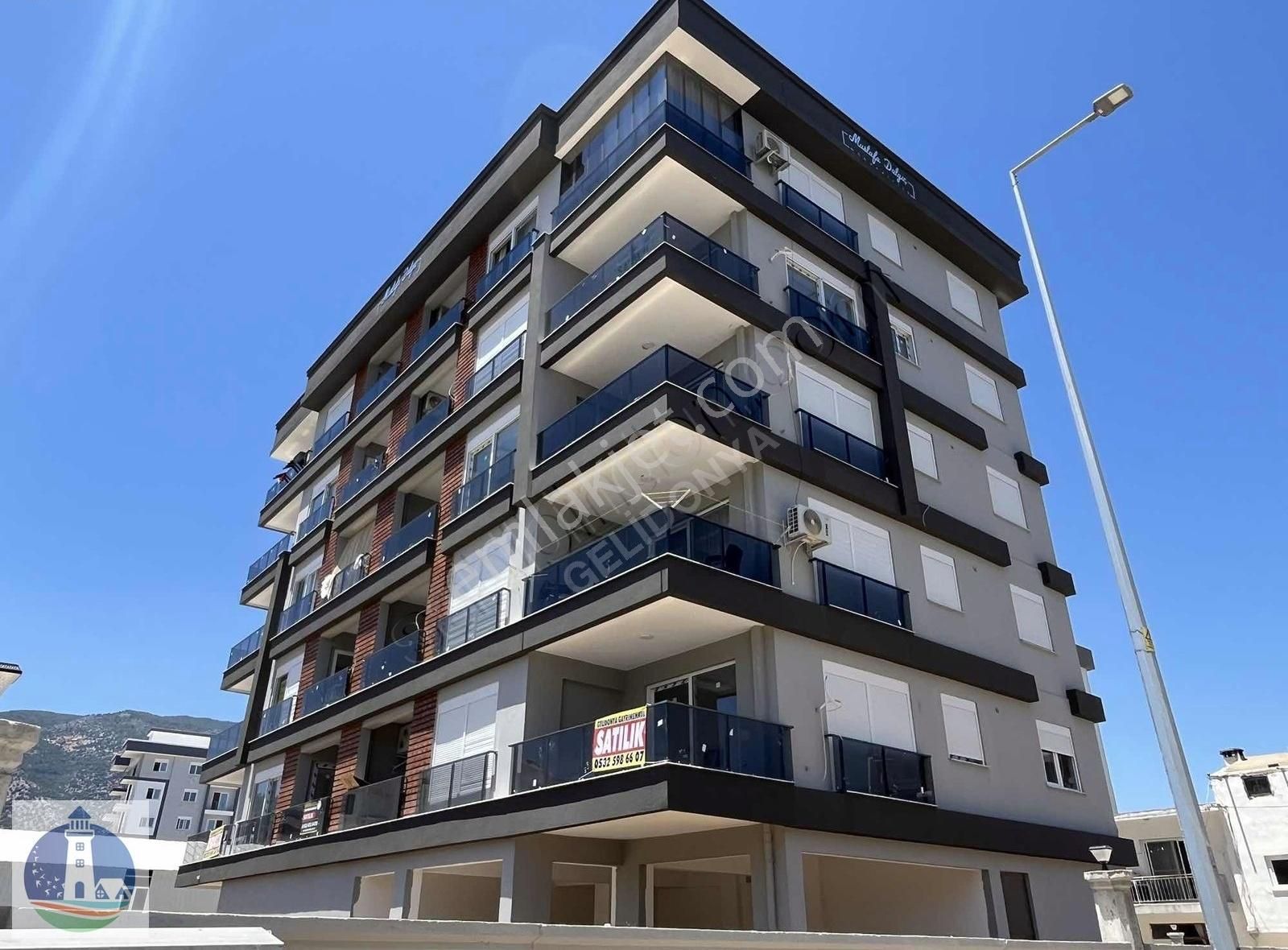 İskanı Alınmış 2+1 Denize 300 Mt Sıfır Daire
