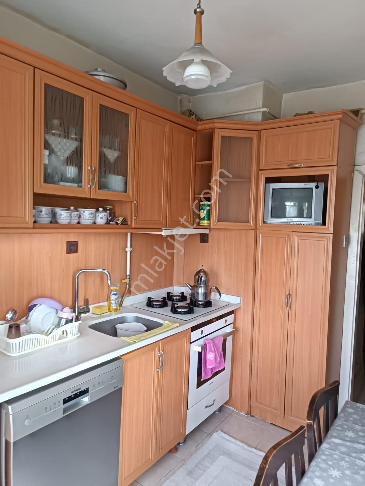 Abdurrahman Gazi Mahallesi'nde Satılık 3+1 Daire
