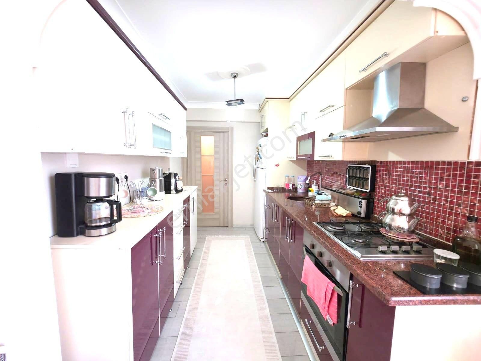 ▇mars'tan Akçay'da Ayrı Mutfak Geniş Balkonlu Masrafsız 2+1 Daire