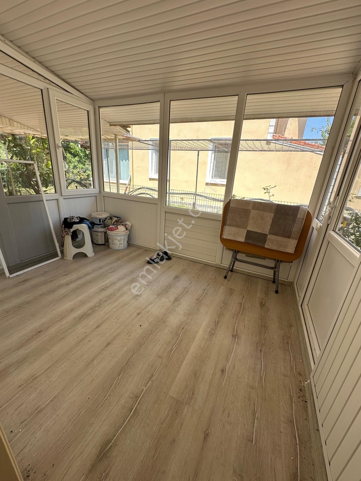 Çanakkale Lapseki Umurbey'de Boğaz Manzaralı, Denize Sıfır Site İçerisinde Müstakil Villa - Görsel 10