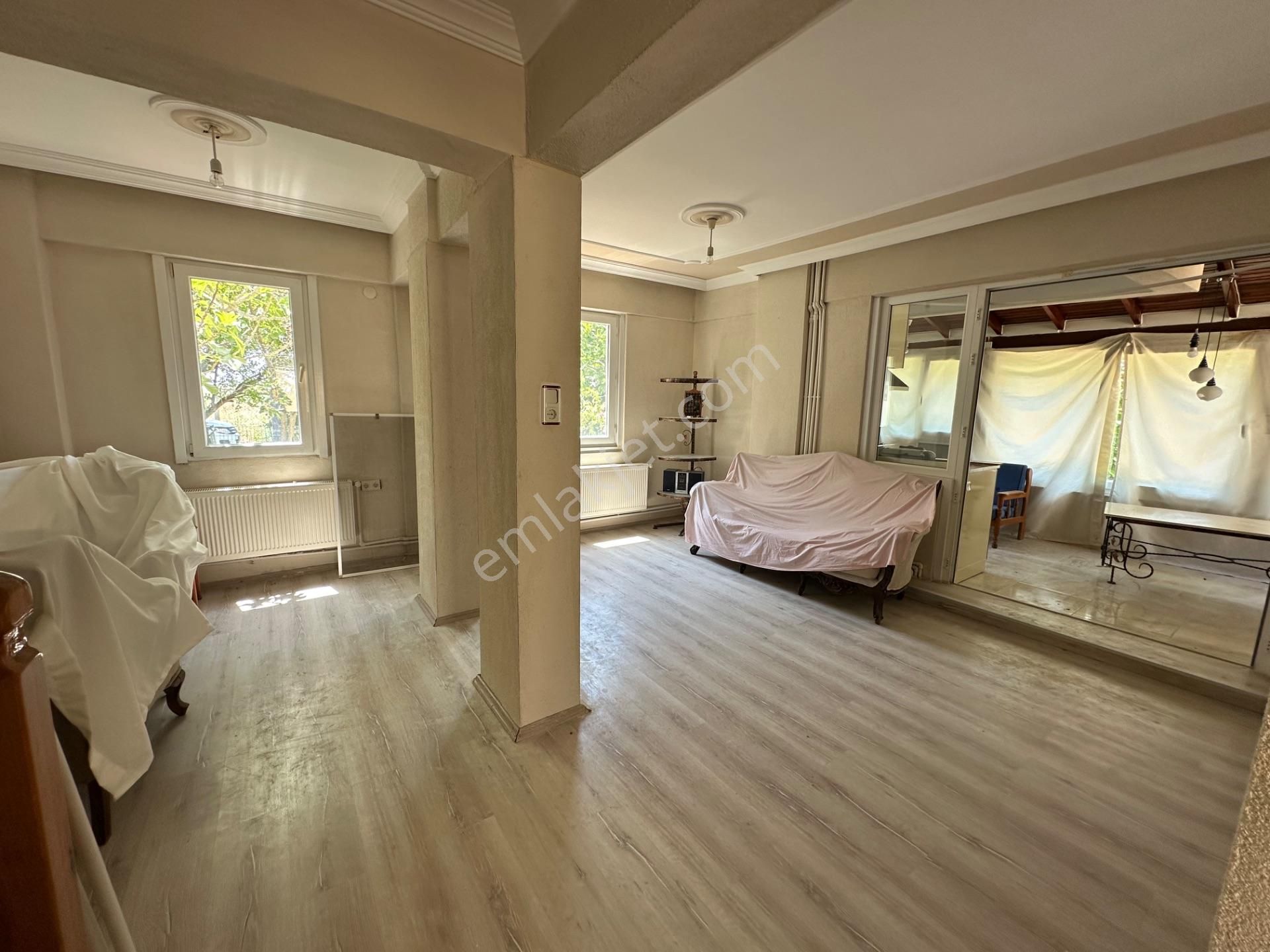 Çanakkale Lapseki Umurbey'de Boğaz Manzaralı, Denize Sıfır Site İçerisinde Müstakil Villa - Görsel 9