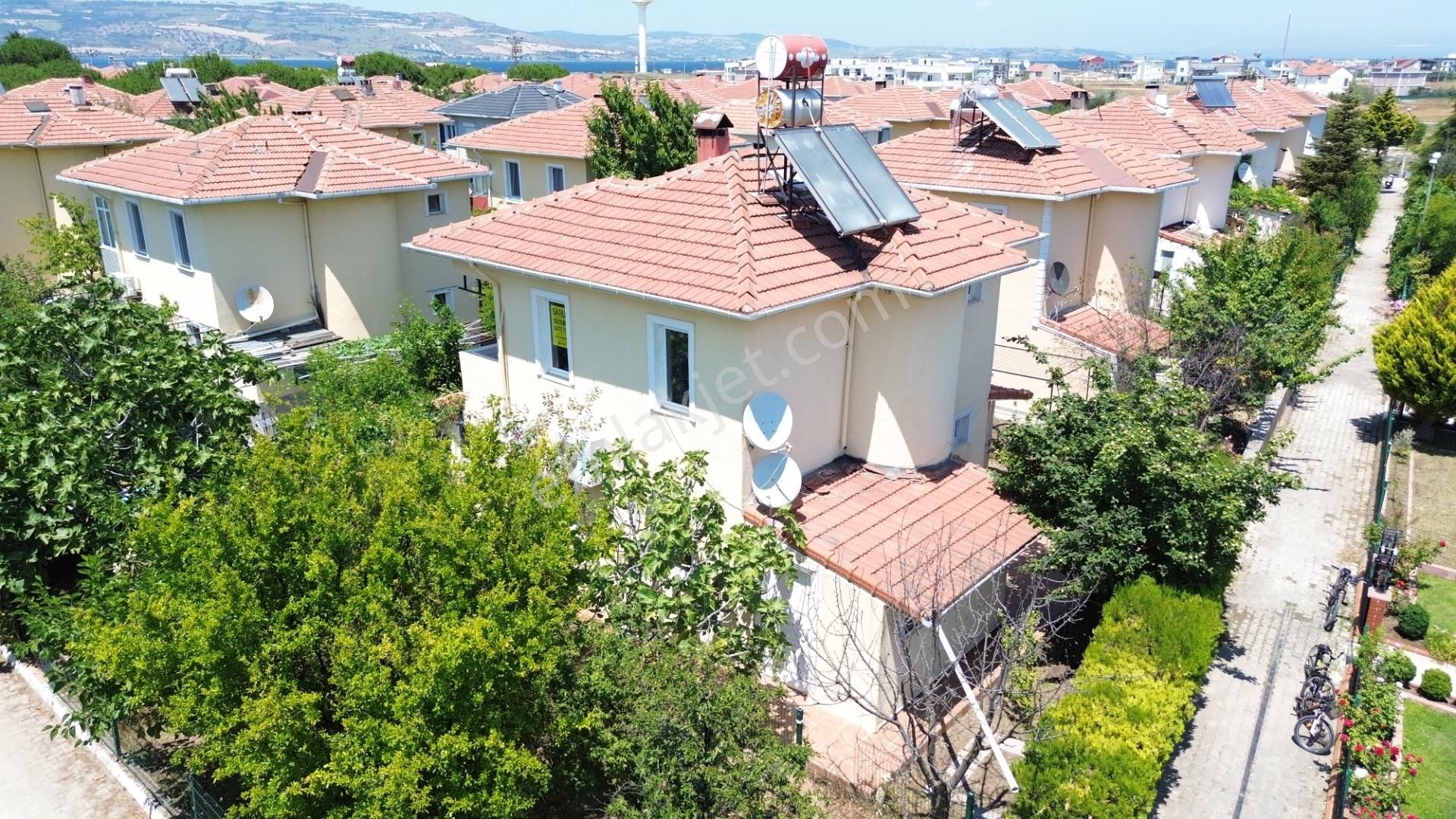 Çanakkale Lapseki Umurbey'de Boğaz Manzaralı, Denize Sıfır Site İçerisinde Müstakil Villa - Görsel 25