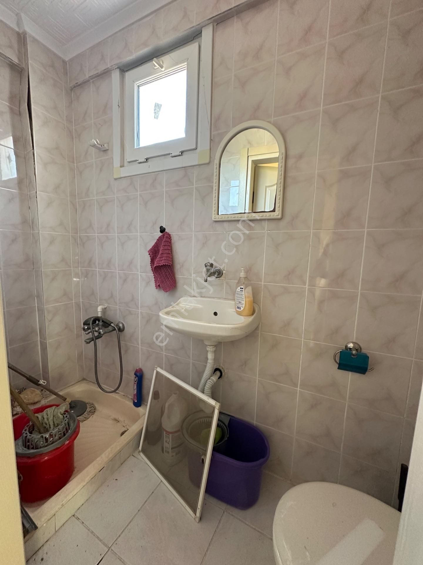 Çanakkale Lapseki Umurbey'de Boğaz Manzaralı, Denize Sıfır Site İçerisinde Müstakil Villa - Görsel 26