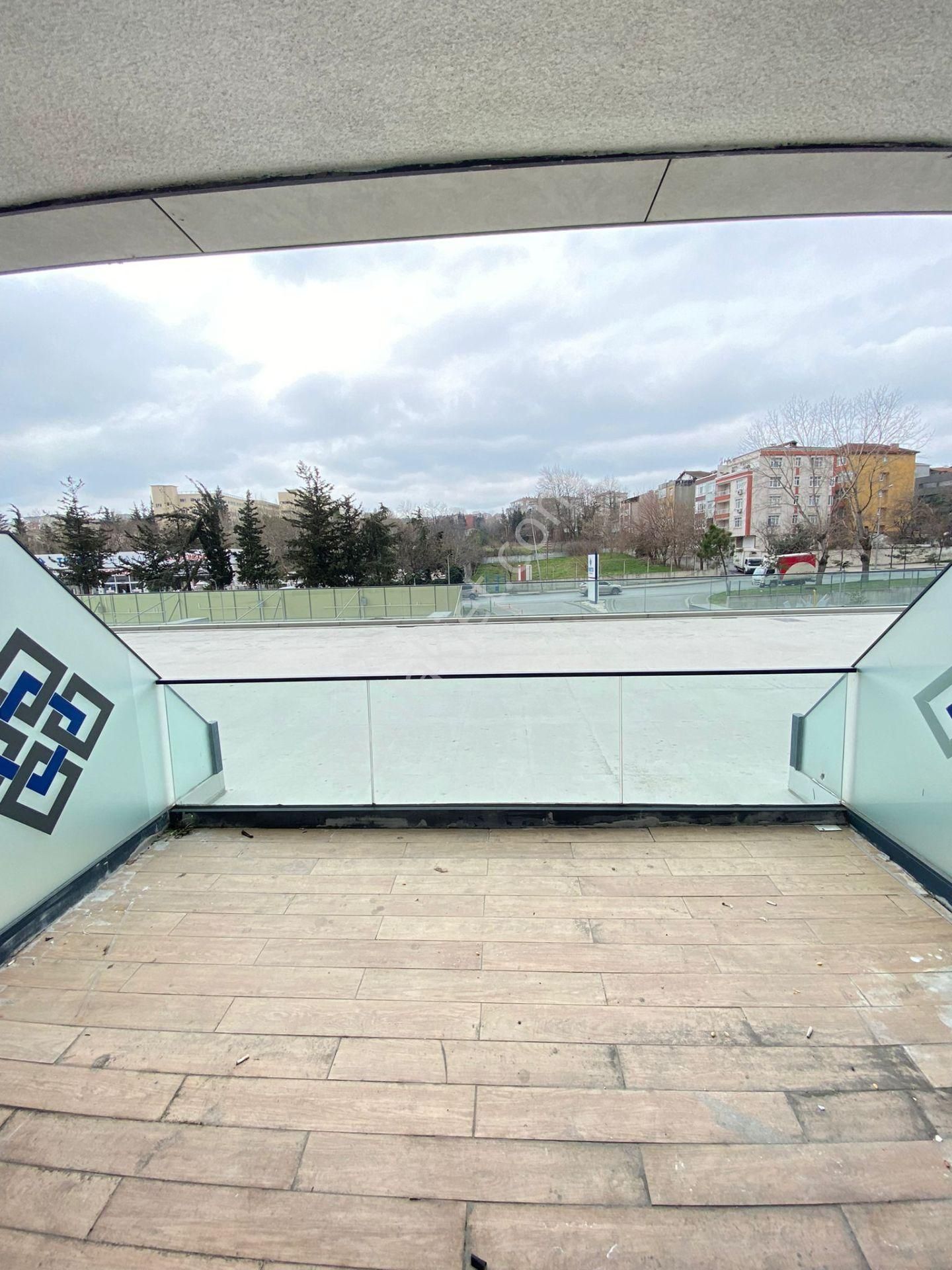 Fortis İstanbul Merkezi Konumda 1+0 Satılık Boş Daire