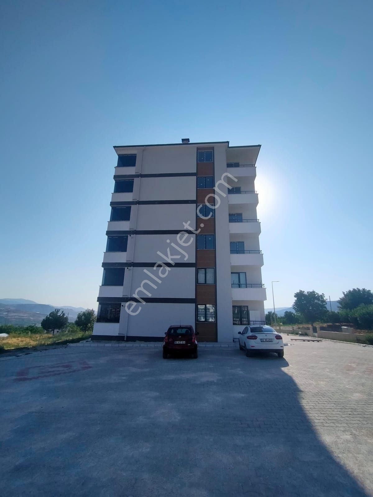Vadi Emlak'tan Güneşli Mahallesinde Satılık 3+1 Daire