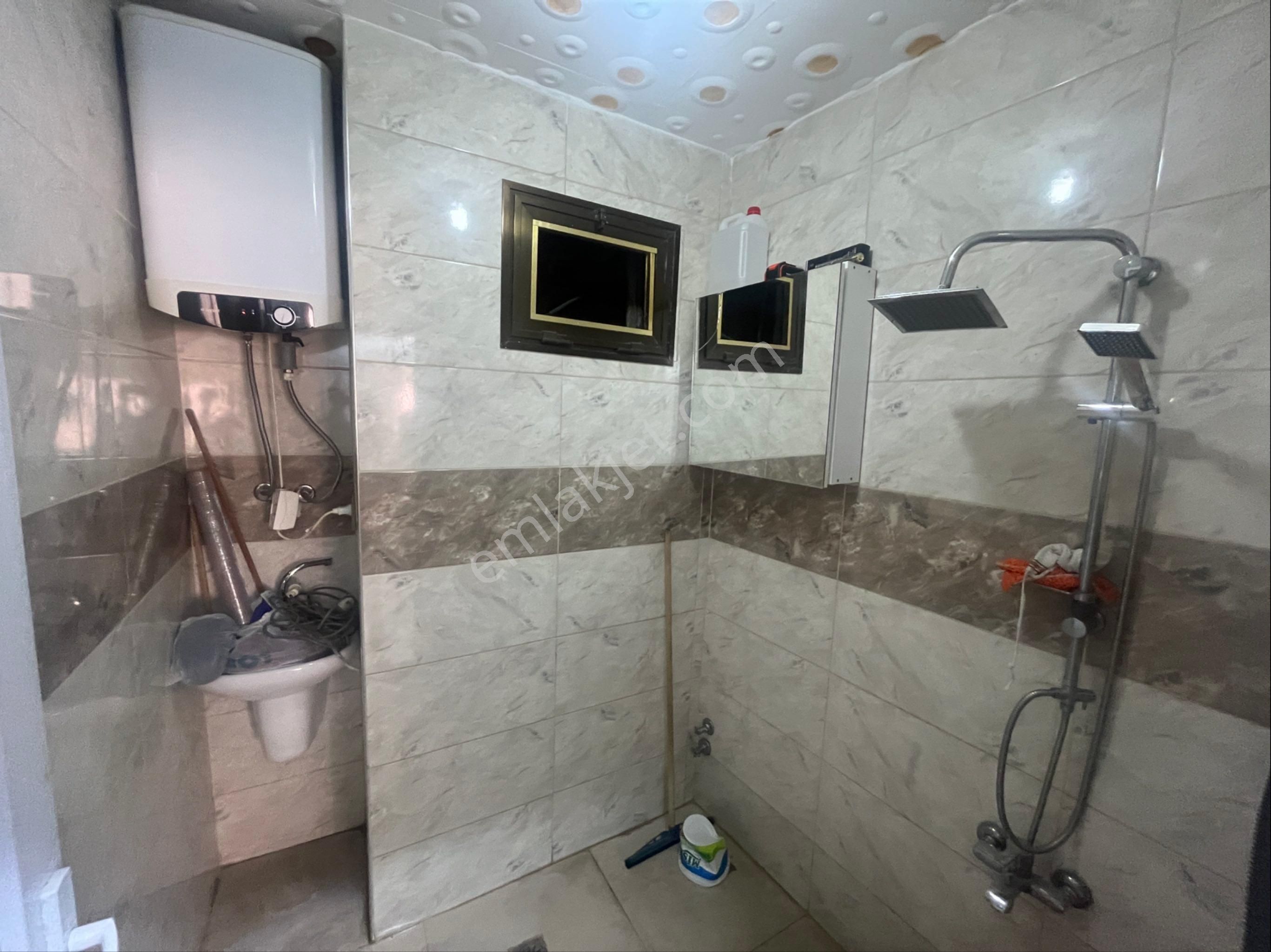 Otuzbeş’ten Acil Satılık 3 Katlı Komple Bina - Kelepir Fiyat - Yüksek Kira Getirisi! - Görsel 16