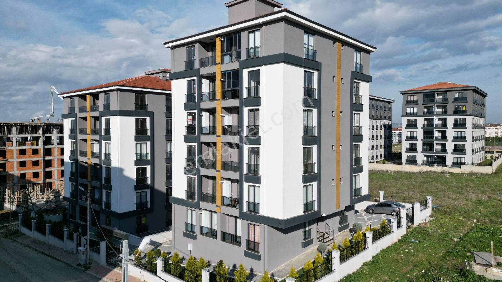 Silivri Olive Garden Sitesi Ön Cephe 2+1 Sıfır Satılık Daire