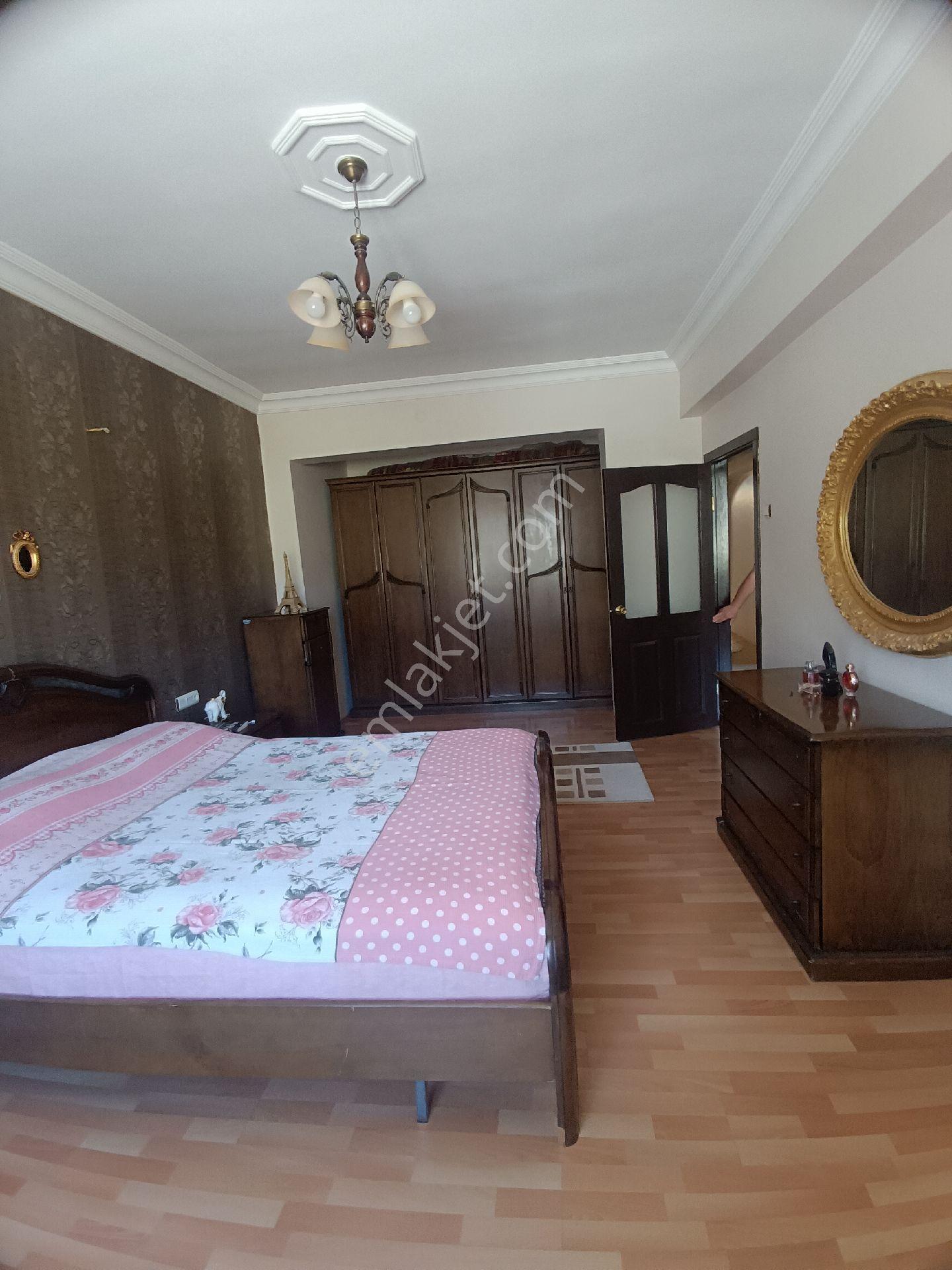 Yıldızkentmerkezde Manzaralı Güneşli 4 Artı 1 Büyük 4 Artı 1 Satılık Lüks Site Dairesi - Görsel 28