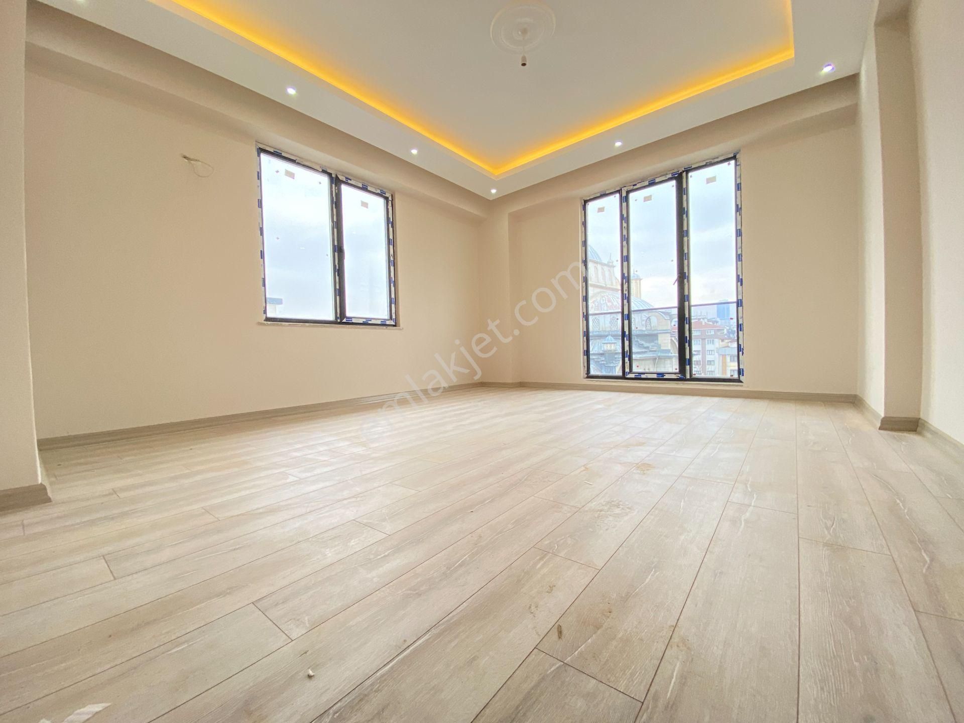 Focus'tan Marmaraya Yakın,sıfır,geniş M2'de,iskanlı,a.otoparklı,modern 3+1