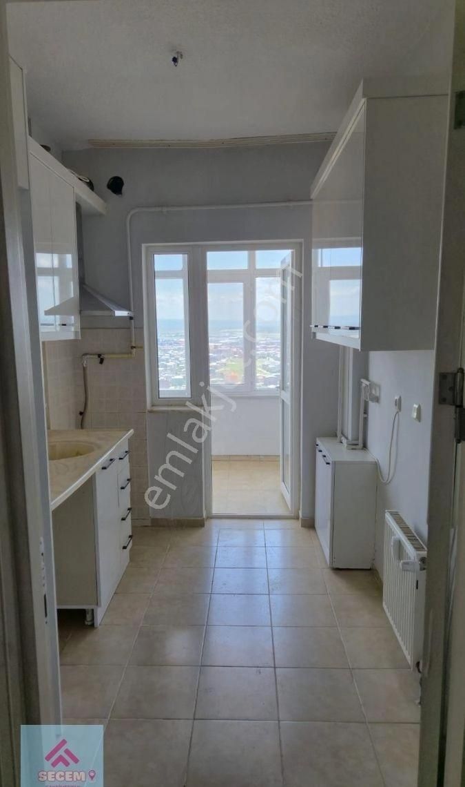 Balıkesir Bandırma Toki Konutlarında 2+1 Satılık Daire