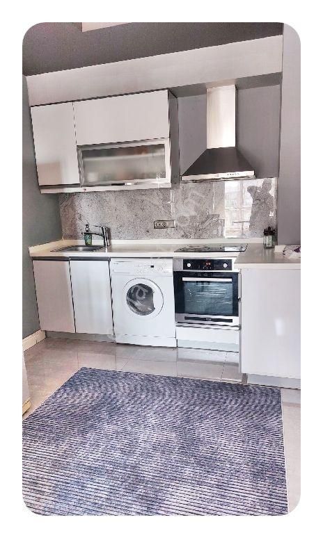 Metrobüse Yakın Ultra Lüks Eşyalı Daire