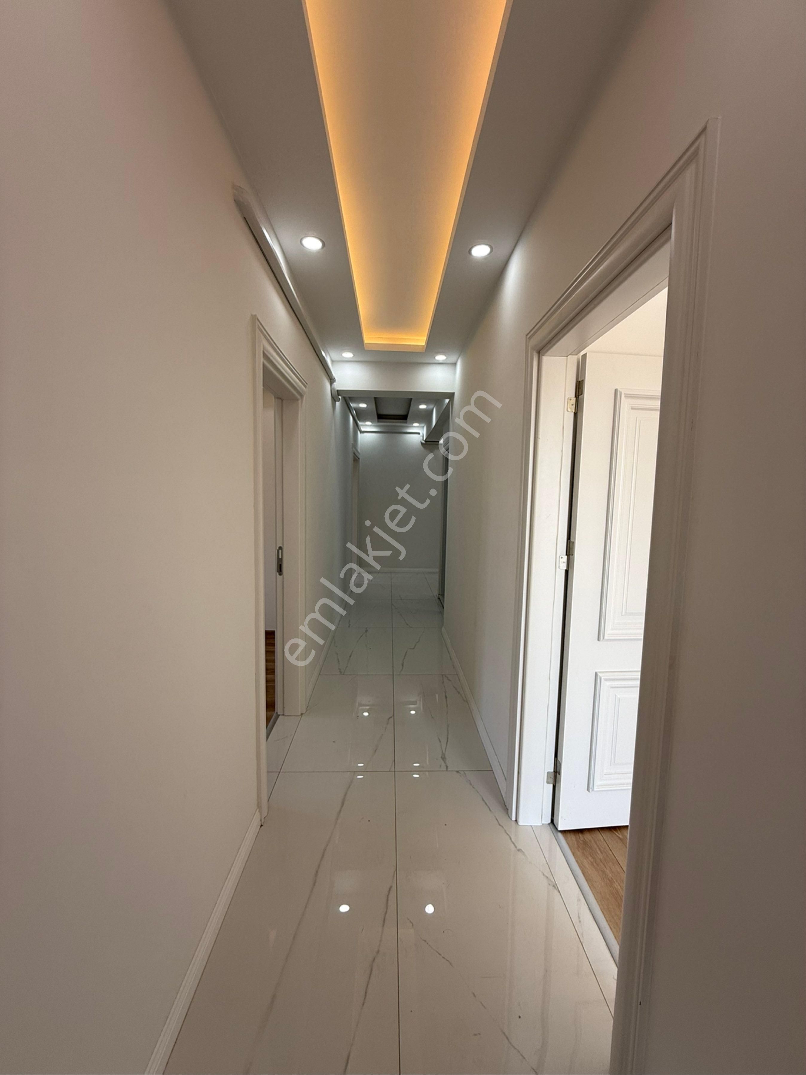 Hürriyet Mah. Site İçerisinde 3+1 150 M2
