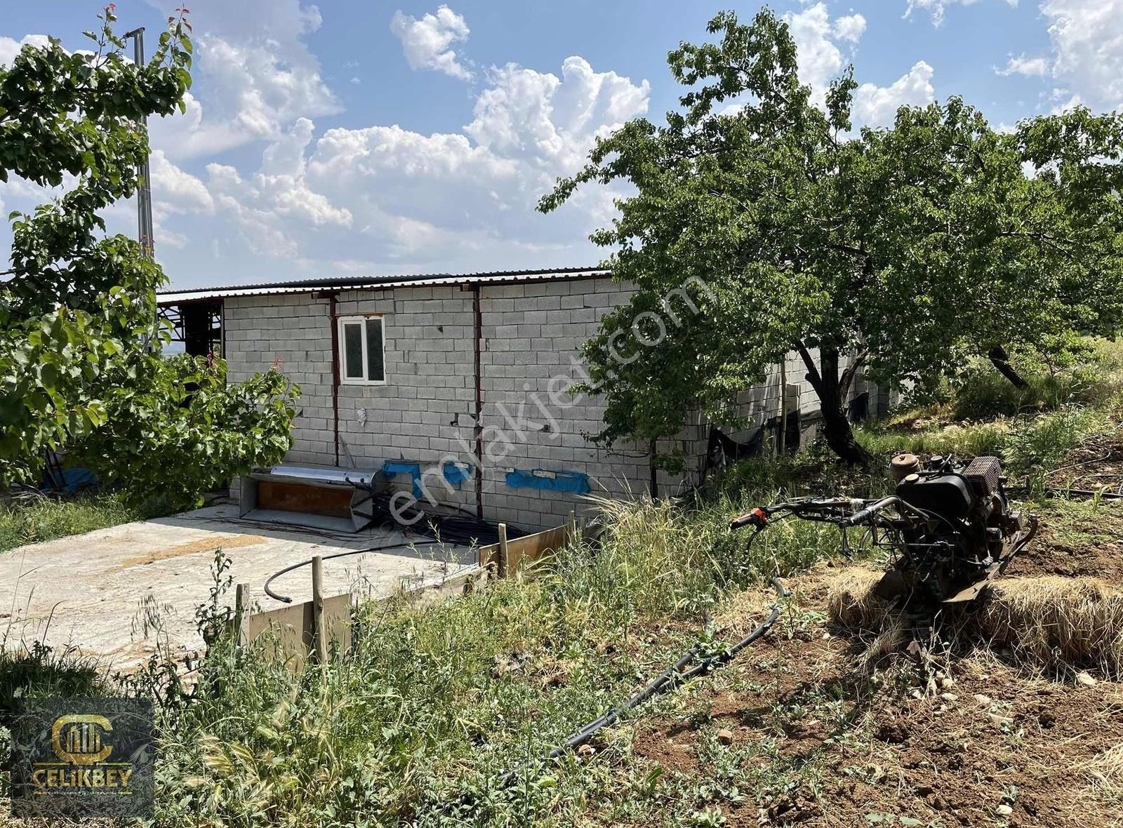 Akçadağ Bölüklü De Satılık Eşyalı Yaşam Alanı Ve Besi Kupon Ürün
