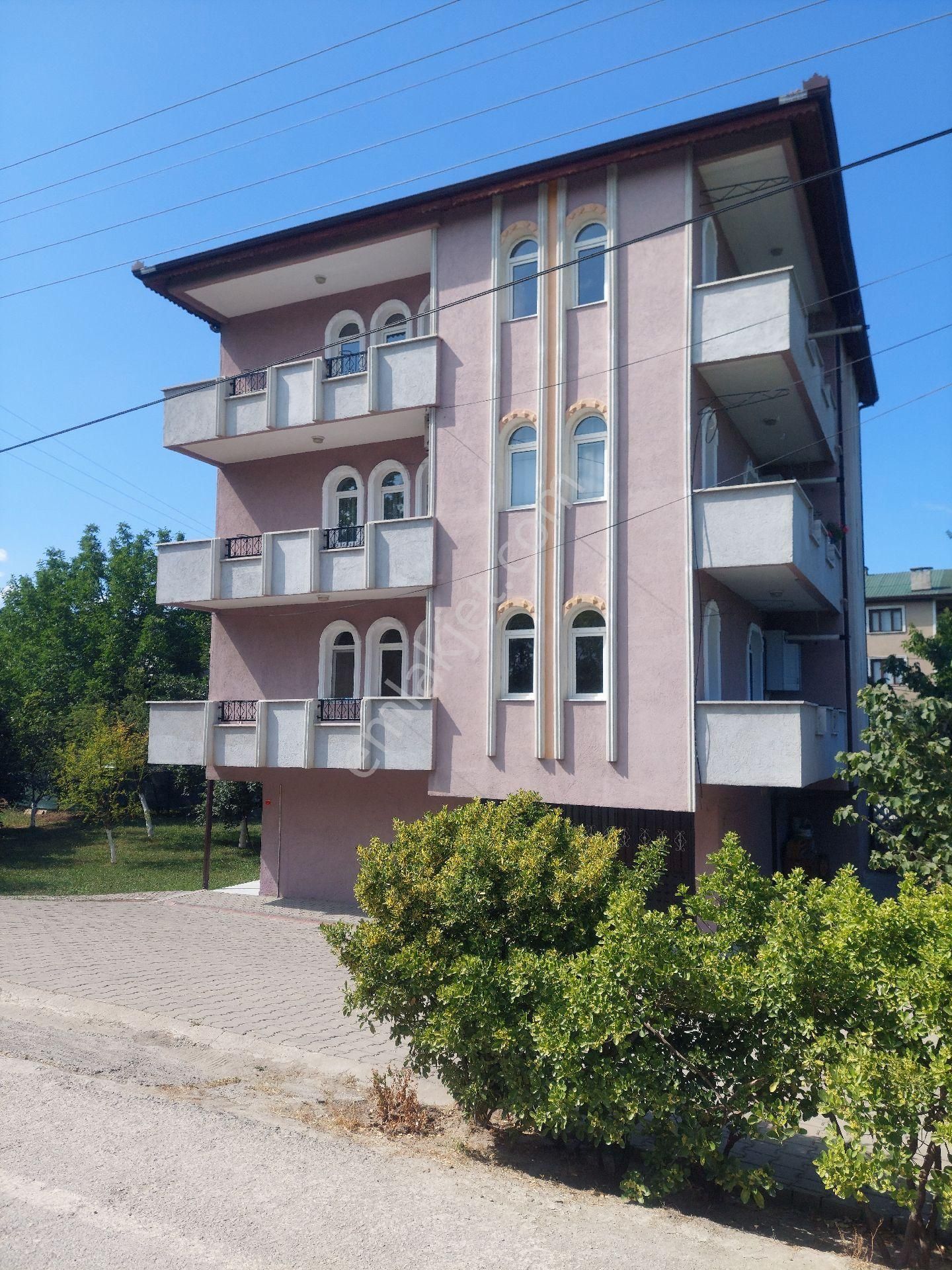 Arifiye'de Sahibinden Satılık Müstakil Bahçeli Mülk