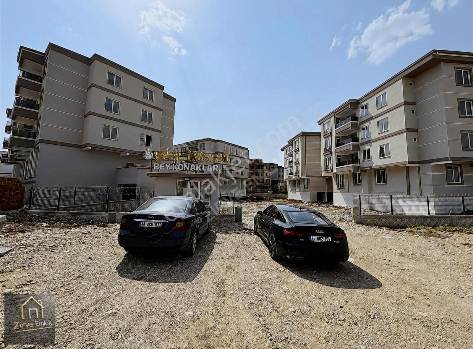 Zirve Emlaktan Bayındırlık İzyil Yapıda Satılık 3+1 Lüks Daire