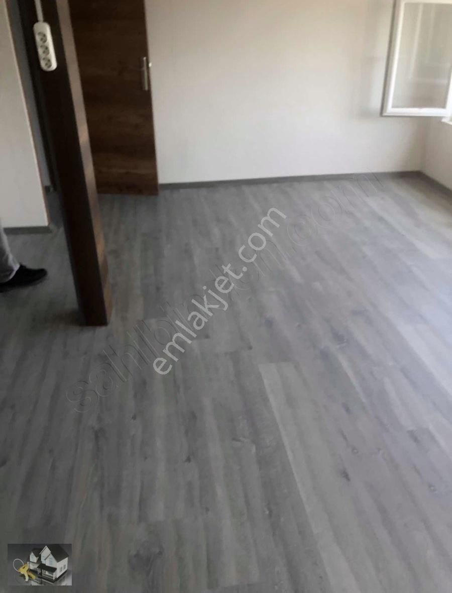 Bora Emlak'tan Deniz Manzaralı Stüdyo