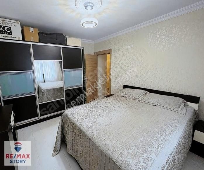 Çayırova İstiklal Cad. Asansörlü Ara Kat 2+1 Satılık Daire - Görsel 6