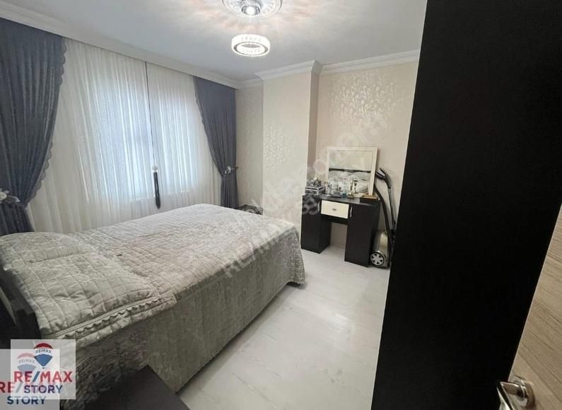 Çayırova İstiklal Cad. Asansörlü Ara Kat 2+1 Satılık Daire - Görsel 8