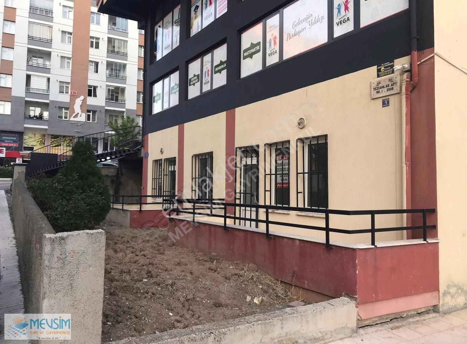 Bahabey Cad. Yeşil Fırın Karşısı Satılık Bahçe Katı 3+1 Daire