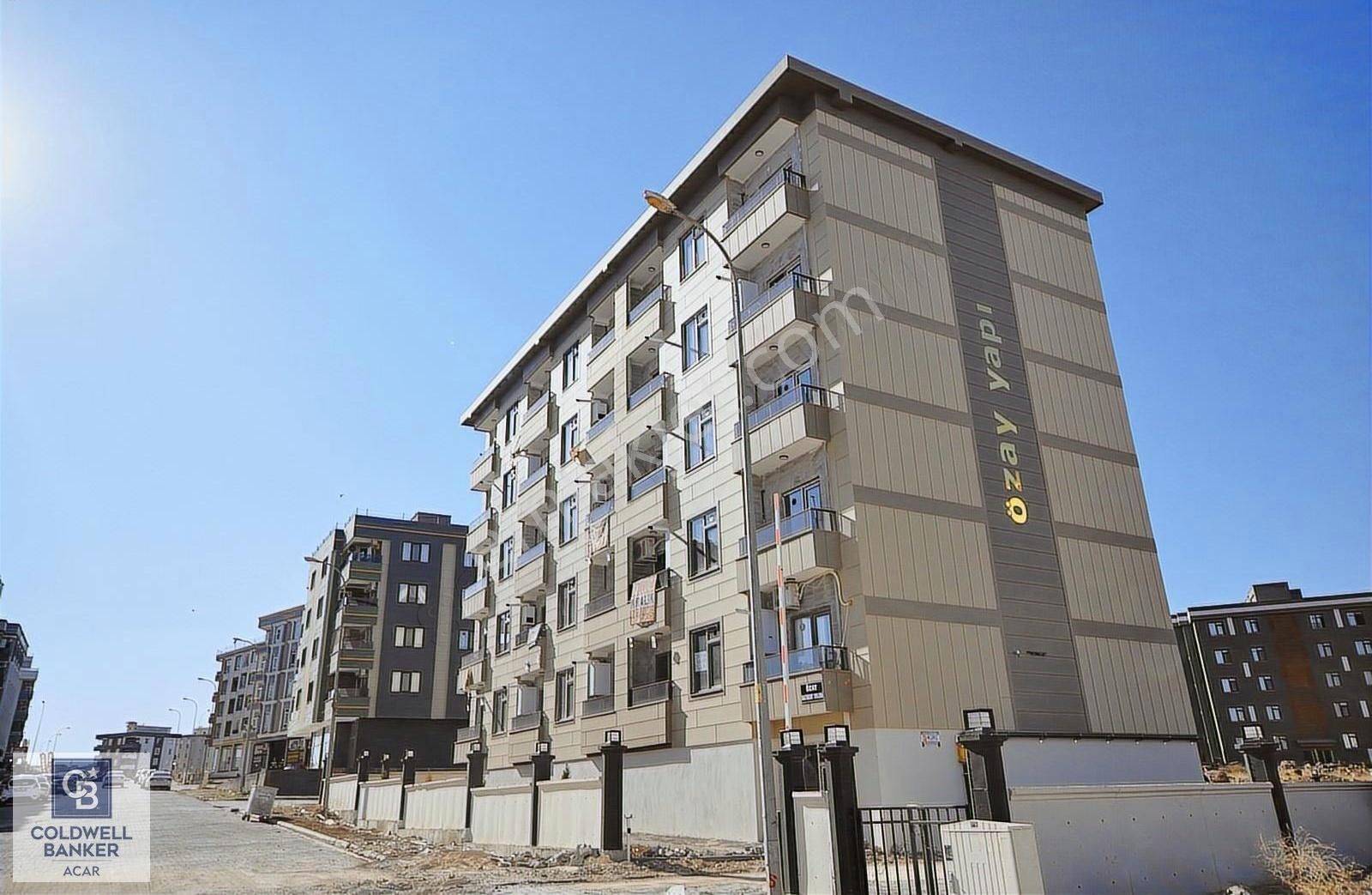 Coldwell Banker'dan Seyrantepede Kiralık 1+1 Balkonlu Daire