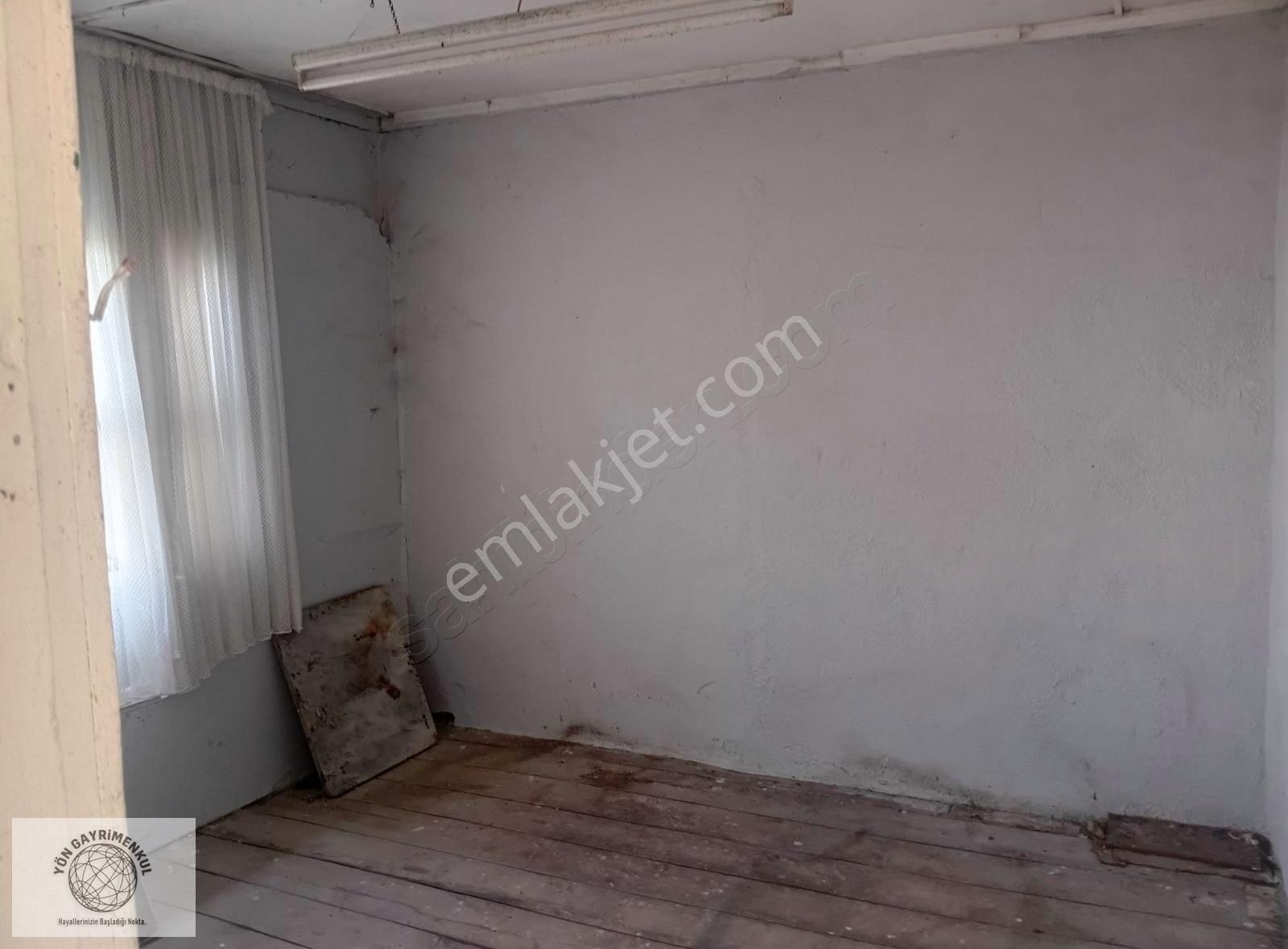 Yön Gayrimenkul Satılık Mustakıl Bahceli Eski Yapı - Görsel 4