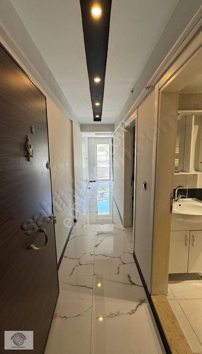 Yön Gayrimenkul Den Satılık 1+1 Apart Daire Serdivan Kanpüs